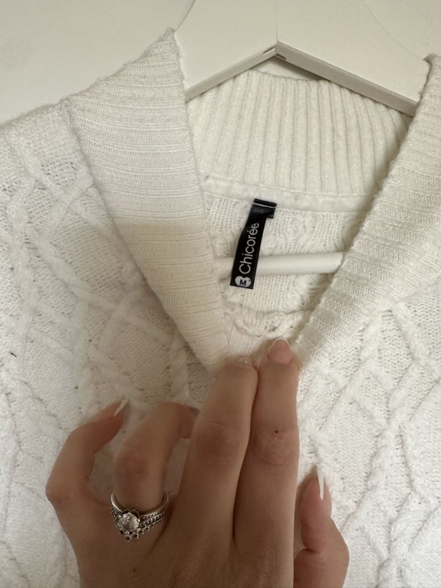 Pullover & Sweatshirts: Winterlicher Strickpullover, Weiss, Grösse M - Top Zustand – Gebraucht aus Reinach BL von Alles_muss_weg00 2