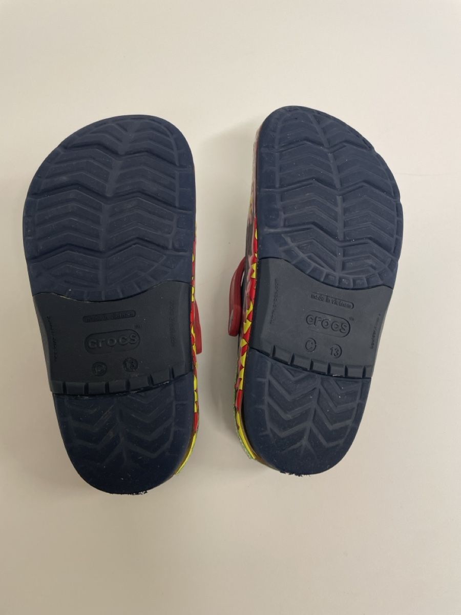 Crocs Chaussures hommes: Crocs slippers – D'occasion à Zumikon par fayekaye 1