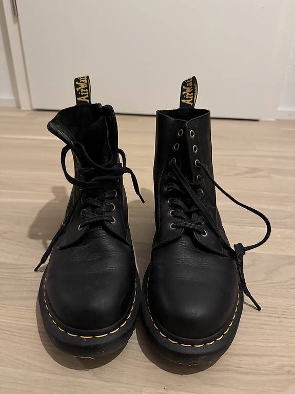 Scarpe da uomo: Chaussures homme taille 43/44 – Usato da Sierre venduto da far_8f9z 2