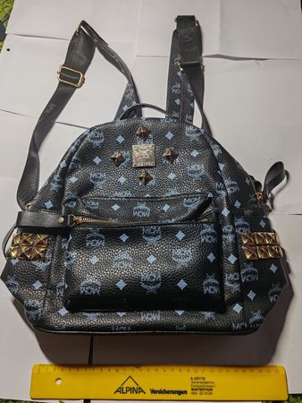  Rucksack schwarz blau Nieten guter Zustand