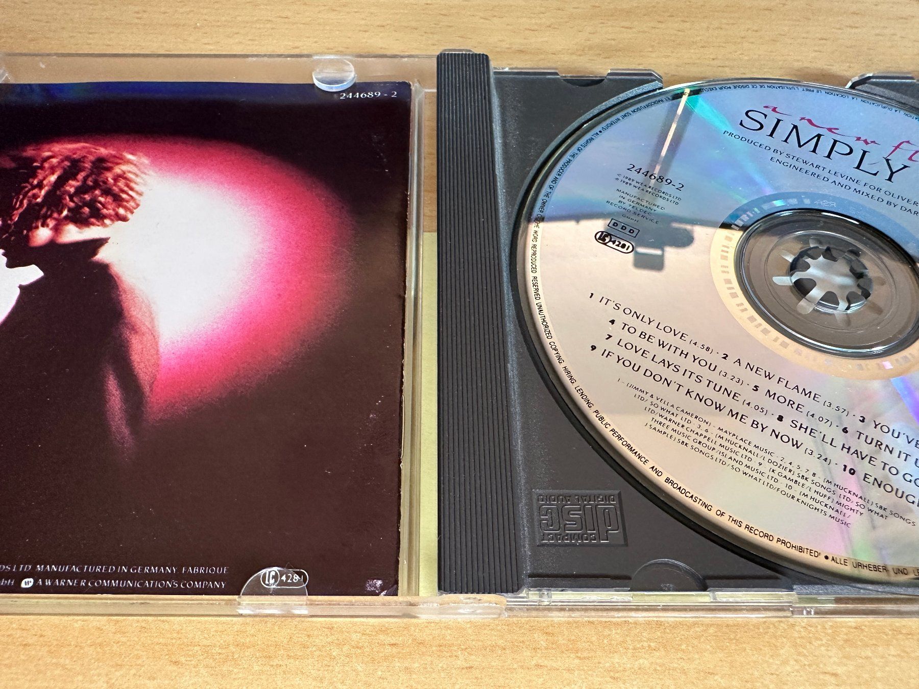 CD: Simply Red – A New Flame – Usato da Rikon im Tösstal venduto da Alpenmutz 2