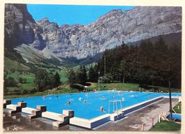 Leukerbad 1401 m, Schwimmbad mit Gemmipass