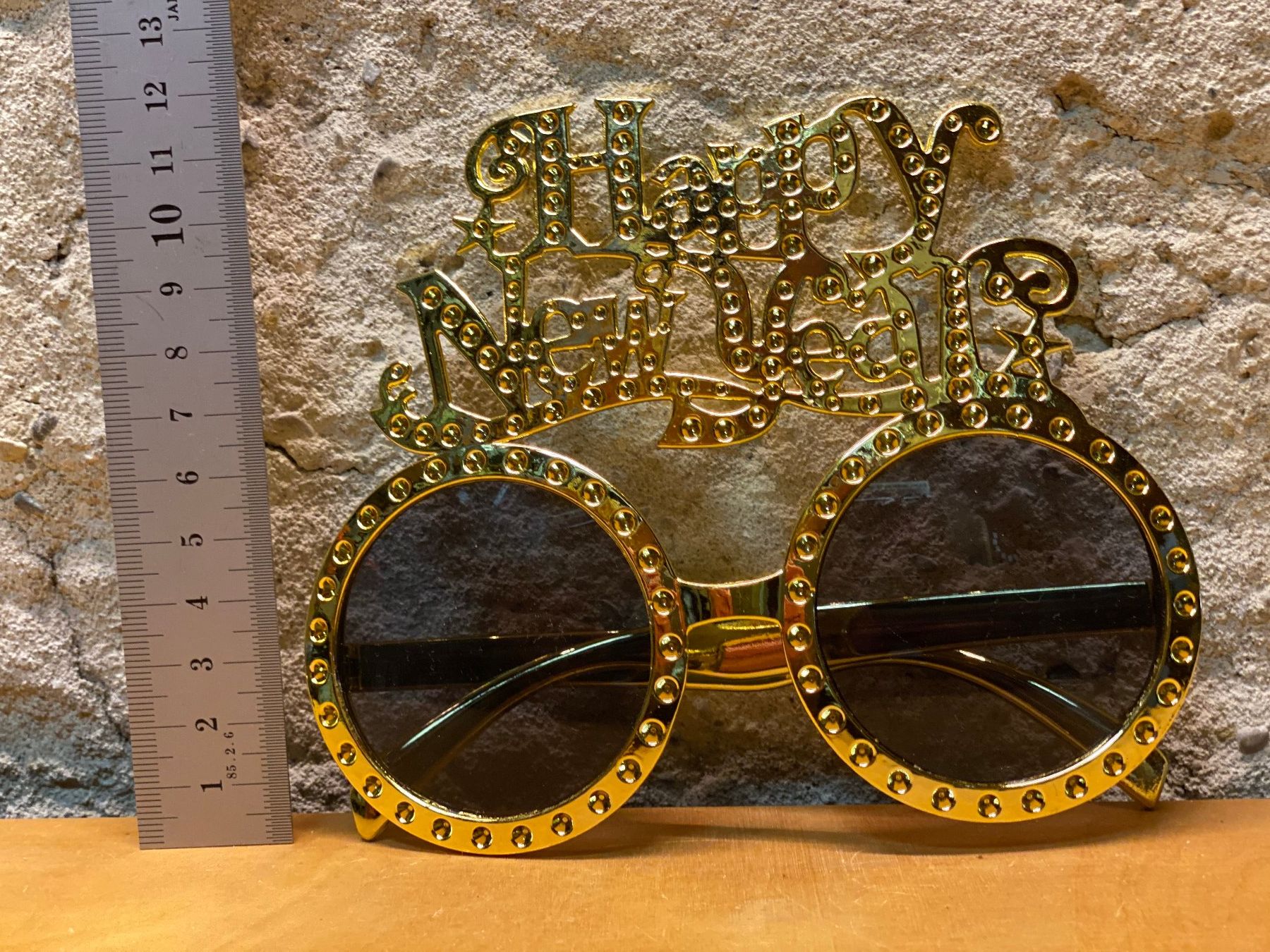 Kostüme: Goldige Partybrille "Happy New Year" – Gebraucht aus St.Gallen von kingsamas 4