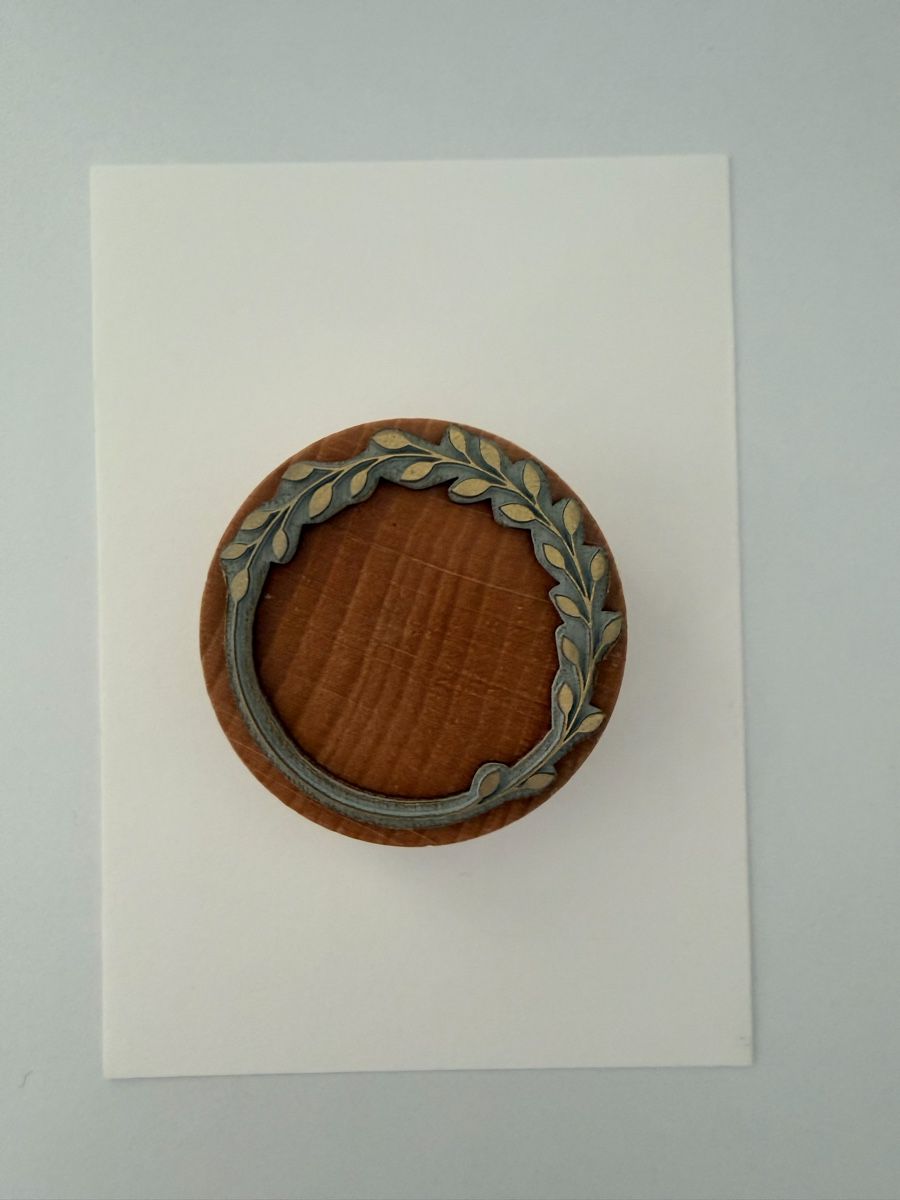 Timbri: Wooden Stamp Wreath Design – Usato da Thun venduto da dar_fz6y 1