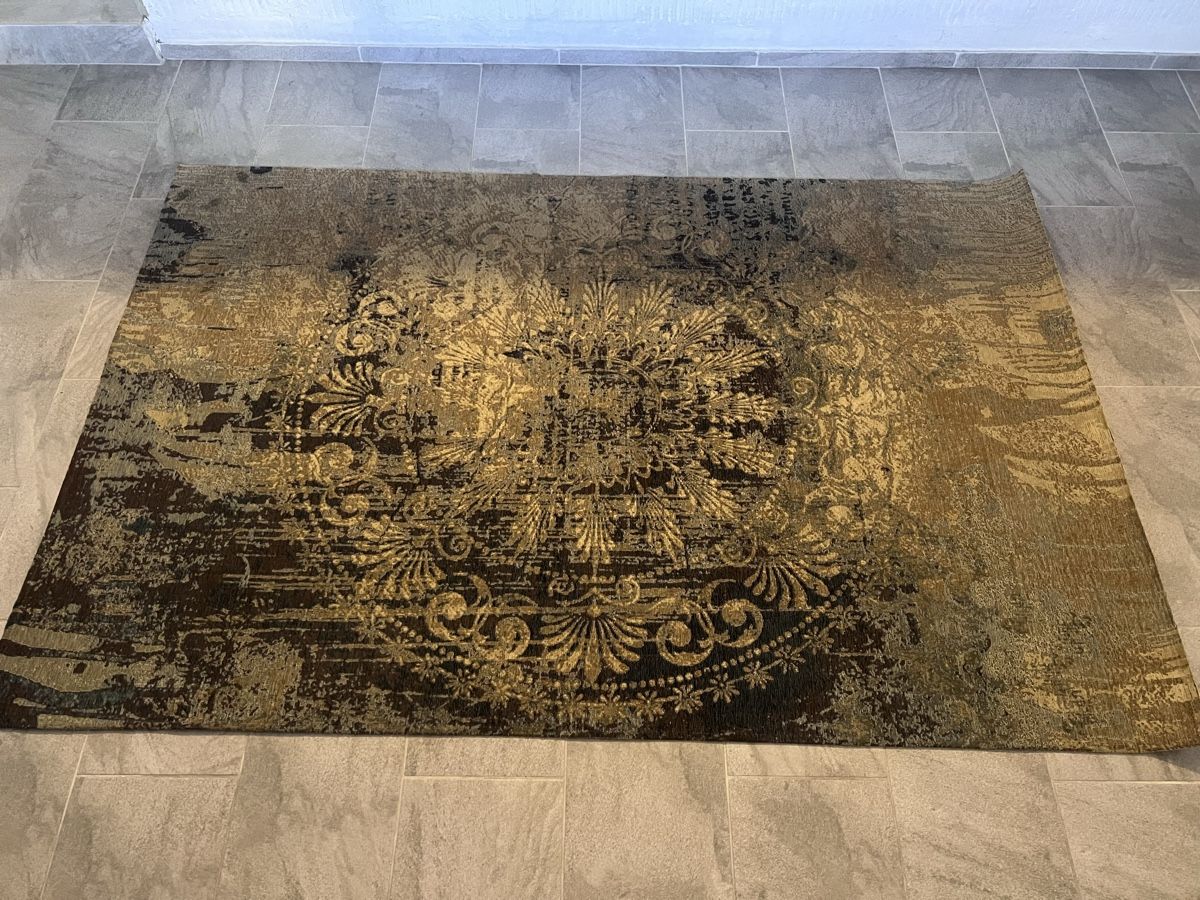 Tappeti: LUXOR- living Teppich antique – Usato da Zürich venduto da Jakomo007
