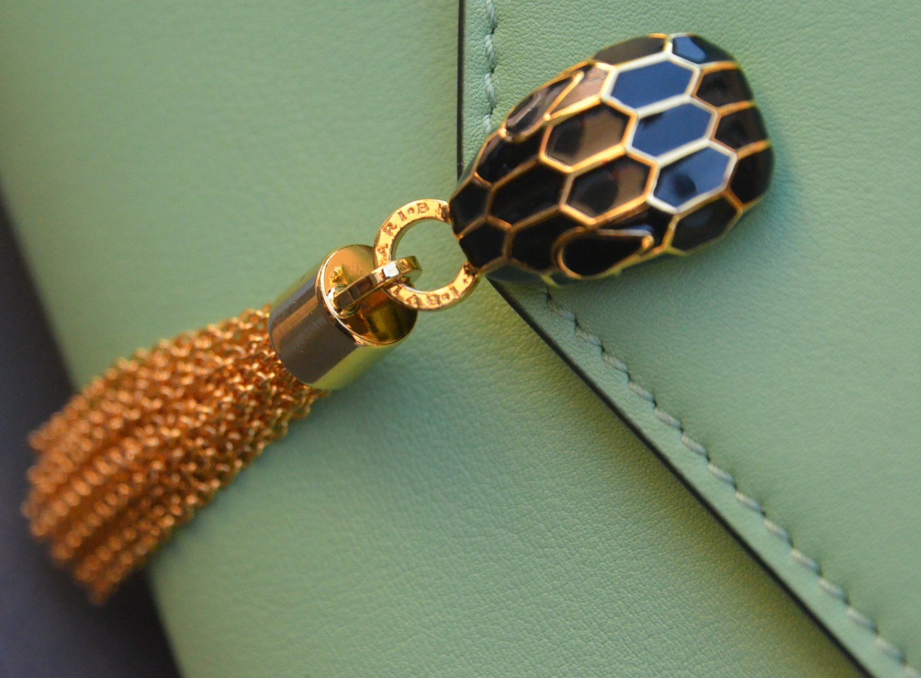 Bulgari Borse da donna: Bvlgari Serpenti Forever Pochette / Tasche – Nuovo e nell'imballaggio originale da Collonges venduto da Auganien 1
