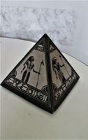 Pyramide ab fr. 1.-