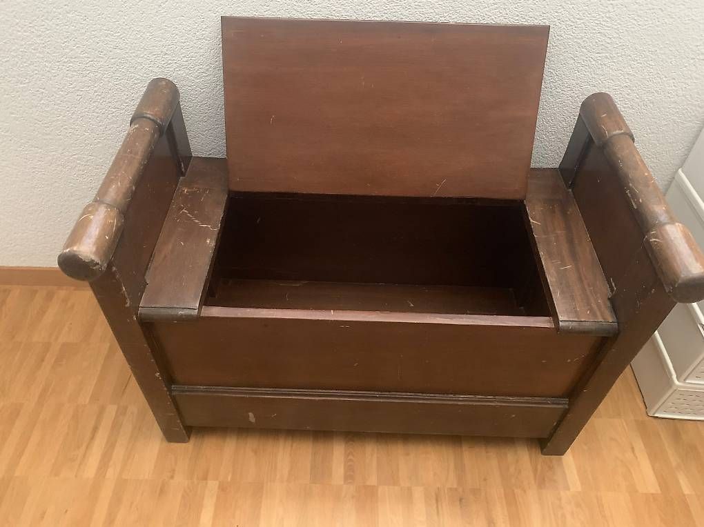 Panchine: Sitzbank mit Stauraum  – Usato da Langenthal venduto da bar_2znq