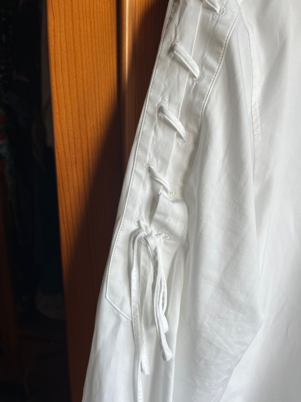 Max Mara Camicette: Weiße Max Mara Bluse 46. – Usato da Saanen venduto da SoniaMichaela 7