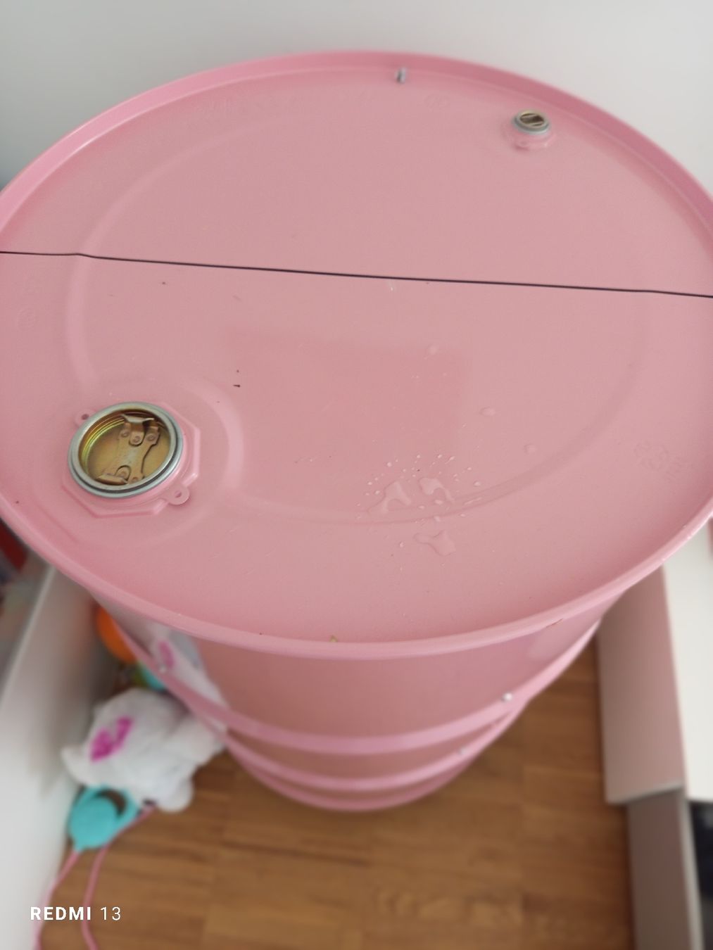 Armadi: Hausbar aus Ölfass: pink – Nuovo (secondo la descrizione) da Regensdorf venduto da LilianMaurer 2