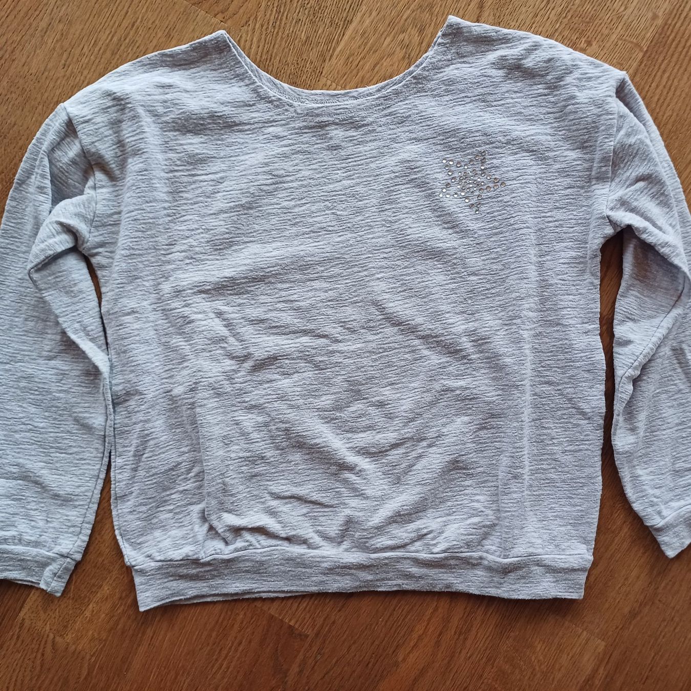 Maglioni & Felpe: Herziger Pullover mit Stern Motiv🌟 – Usato da Weissbad venduto da Hamster16