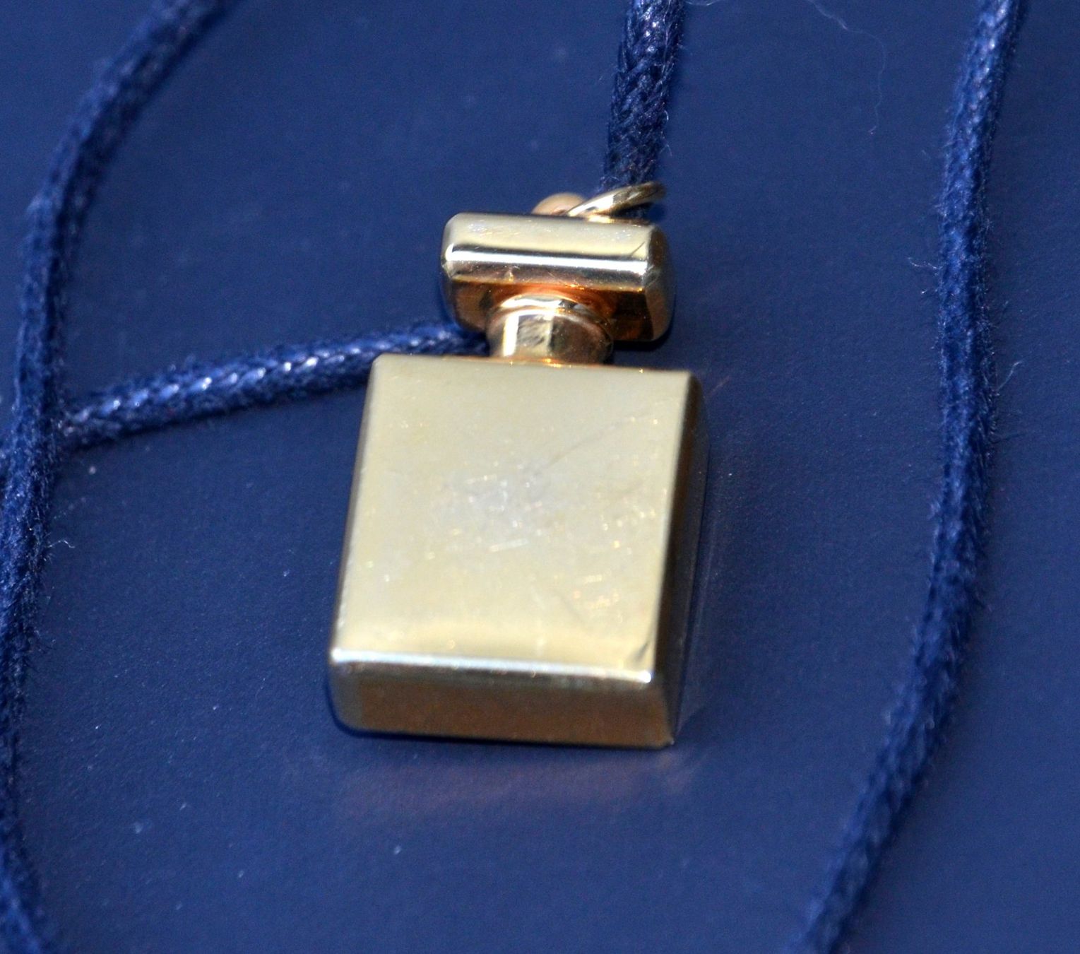 Chanel Catenine: Chanel Halskette collier – Usato da Collonges venduto da arashee 3