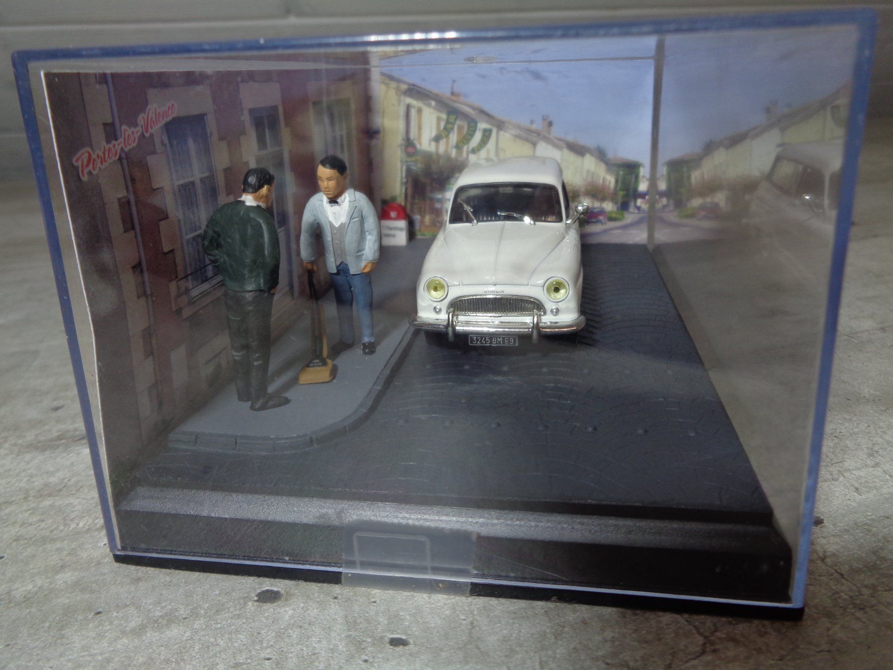 Simca Modellini d'auto: Altaya 1:43 Diorama Classic Car Simca Aronde Châtelaine – Usato da Reconvilier venduto da rallycar 2