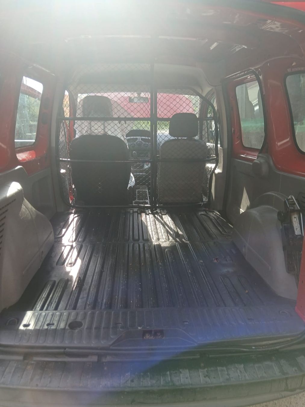 Renault Veicoli commerciali: Handwerkerauto Renault Kangoo – Usato da Wolhusen venduto da mar_bh52 3