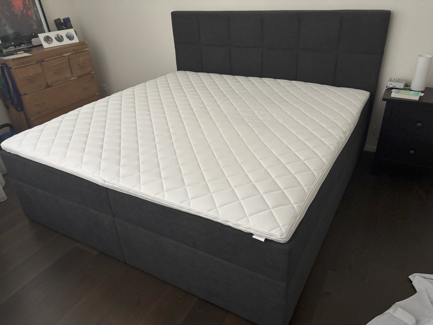 Pfister Letti: Boxspringbett 200x200cm anthrazit Pfister Lorie – Usato da Horgen venduto da no_seb