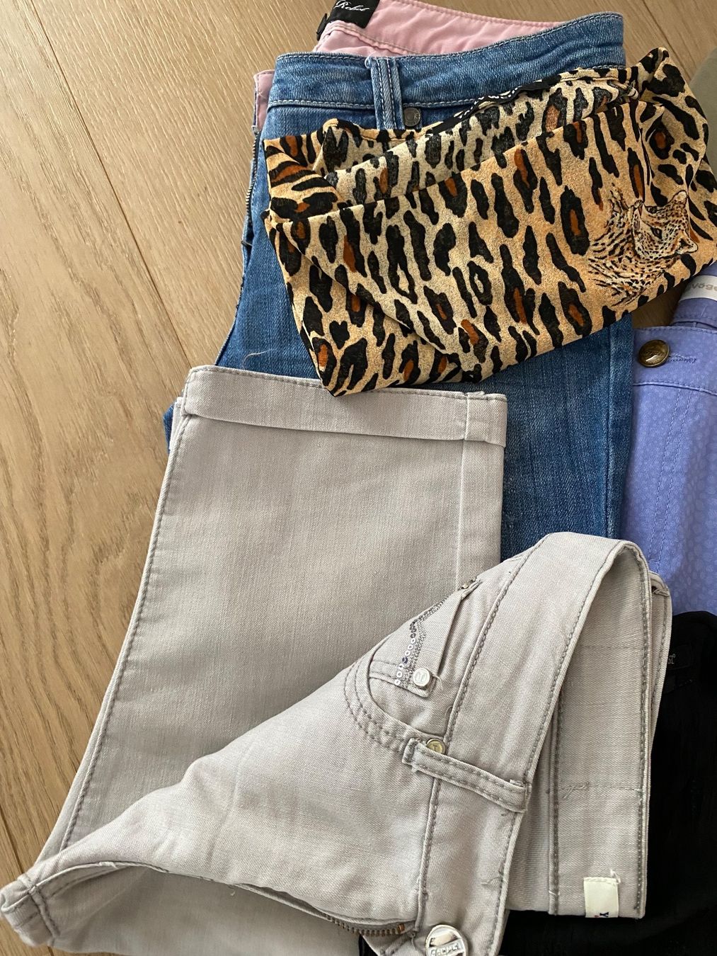 Lotti di vestiti: Kleiderpaket Damen Gr. 36 – Usato da Buhwil venduto da Lin66 5