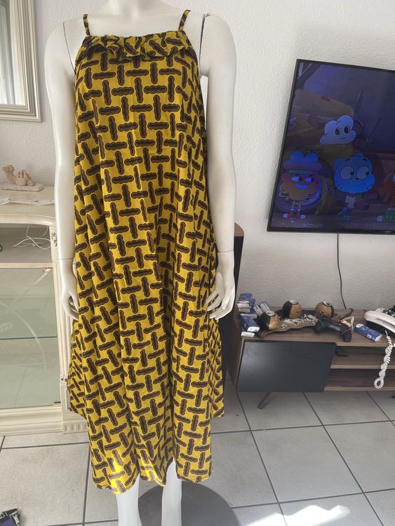 Robe Zara blanche asymétrique (D'occasion) à Concise pour CHF 35 - avec