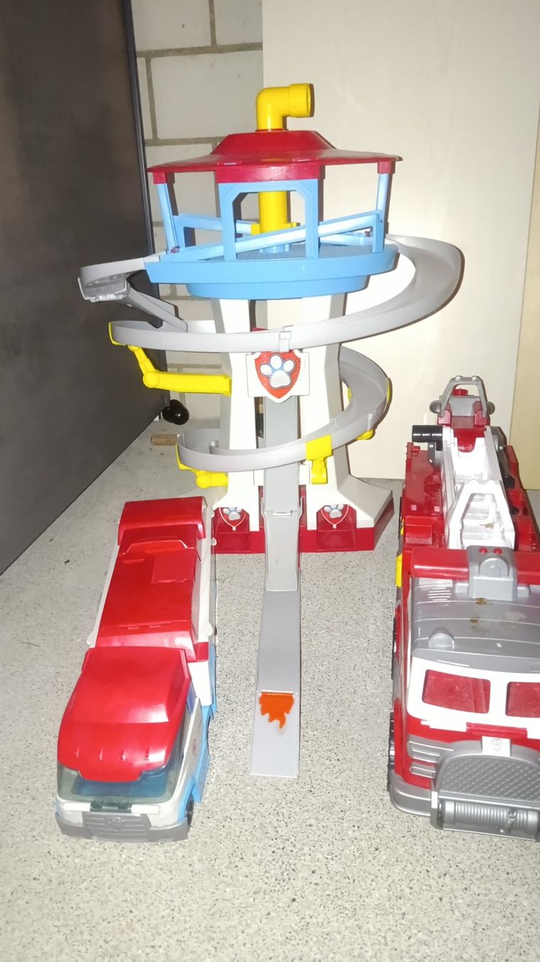 Giocattoli: Paw Patrol Set – Usato da Pfäffikon SZ venduto da msc_sr7c