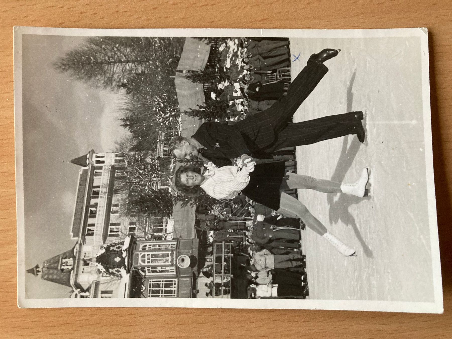Cartoline postali: Alte Ansichtskarte vom Grand Hotel Adelboden – Usato da Lütisburg venduto da wiesenpippau