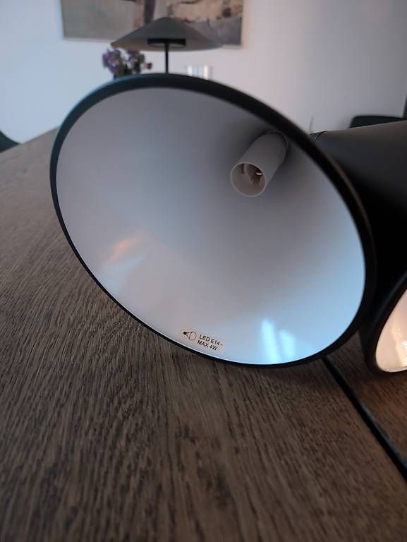 Lampade: Doppelkegel-Wandleuchte, Moke – Nuovo e nell'imballaggio originale da Zollikofen venduto da aba_p9pv 2