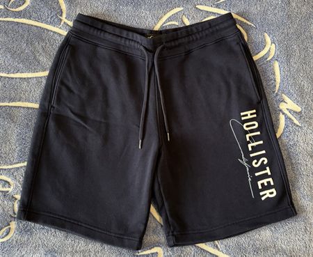 HOLLISTER Sweat Shorts, dunkelblau, Grösse S - Neuwertig!