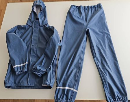 Kombi Regenjacke und Hose Grösse 134