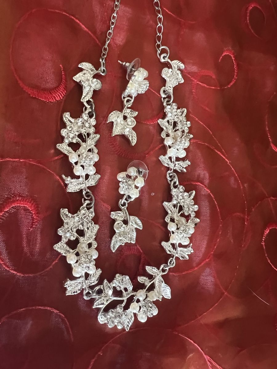 Catenine: Neues Schmuck-Set, Modeschmuck! – Nuovo e nell'imballaggio originale da Kallnach venduto da sta_sy57 1