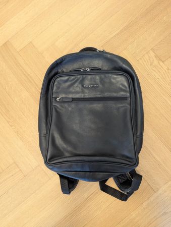 Black leather backpack bugatti