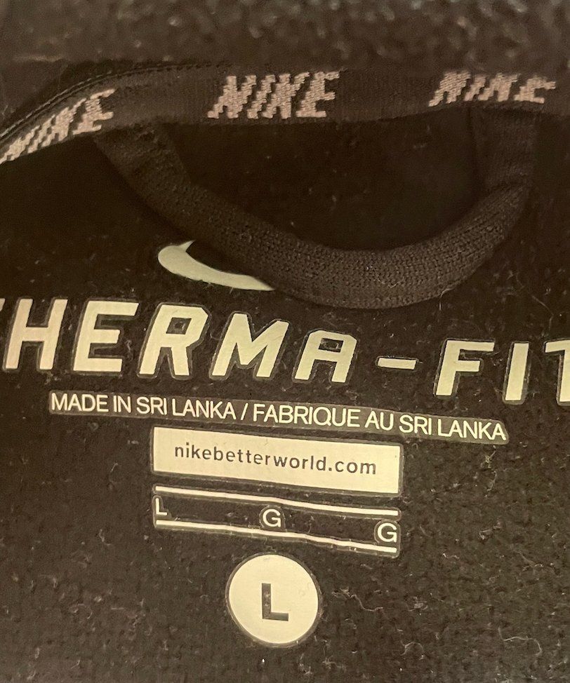 Nike Vestes: Nike Jacke – Neuf (Voir description) à Zürich par rob_z62d 1