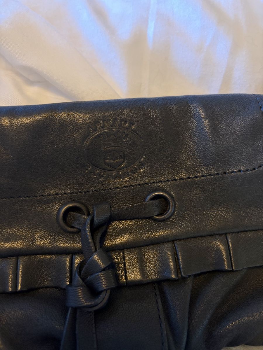 Armani Borse da donna: Armani Clutch  – Usato da Basel venduto da Brunner.T 1