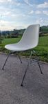 18x stapelstühle Vitra Eames Plastic Side Chair DSS-N .