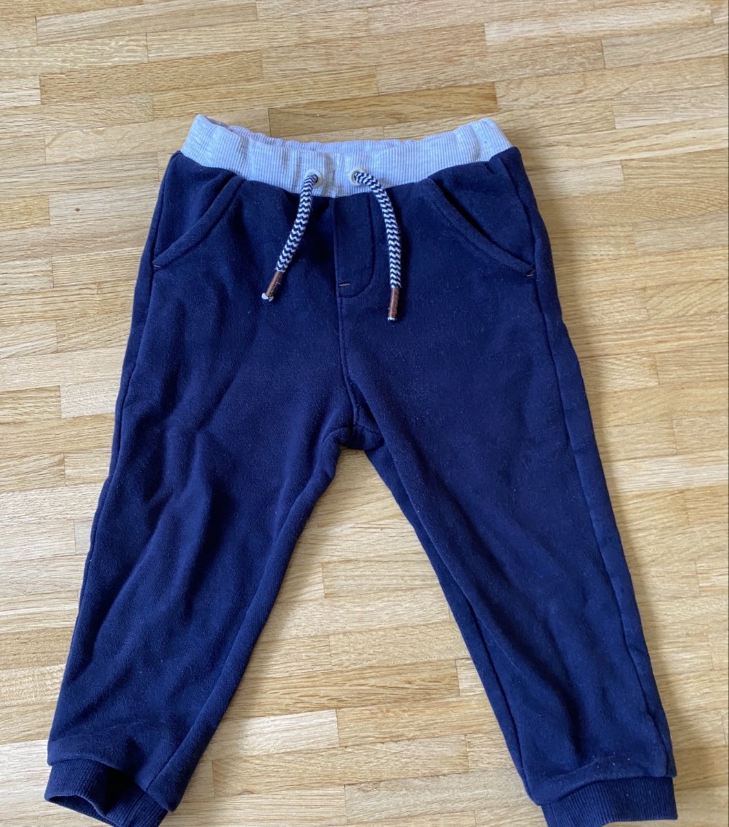 Pantaloni: Kinder Hose – Usato da Studen BE venduto da par_f69n 3