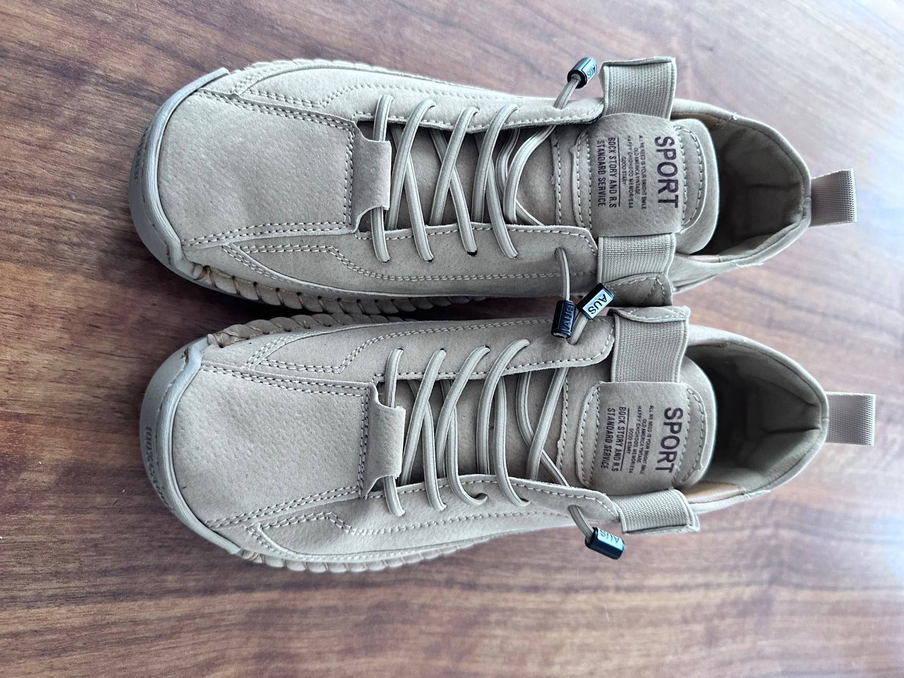Damenschuhe: Sneakers Alltagsschuhe – Gebraucht aus Marbach LU von sand003