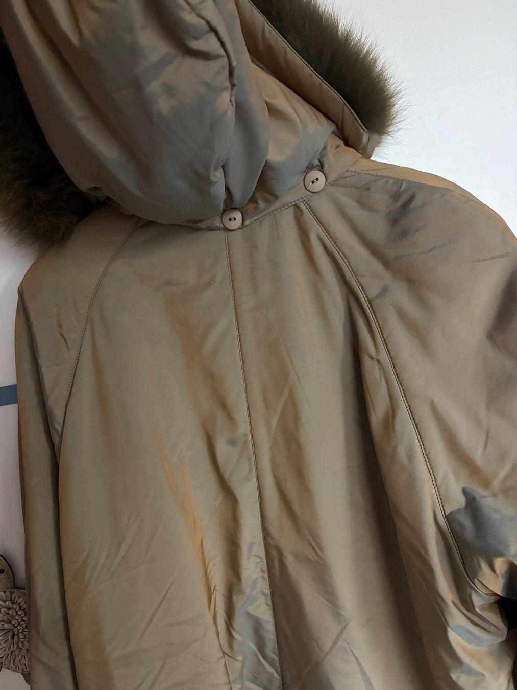 Giacche: Parka élégante avec capuche fourrée – Usato da Lausanne venduto da milou201619 3
