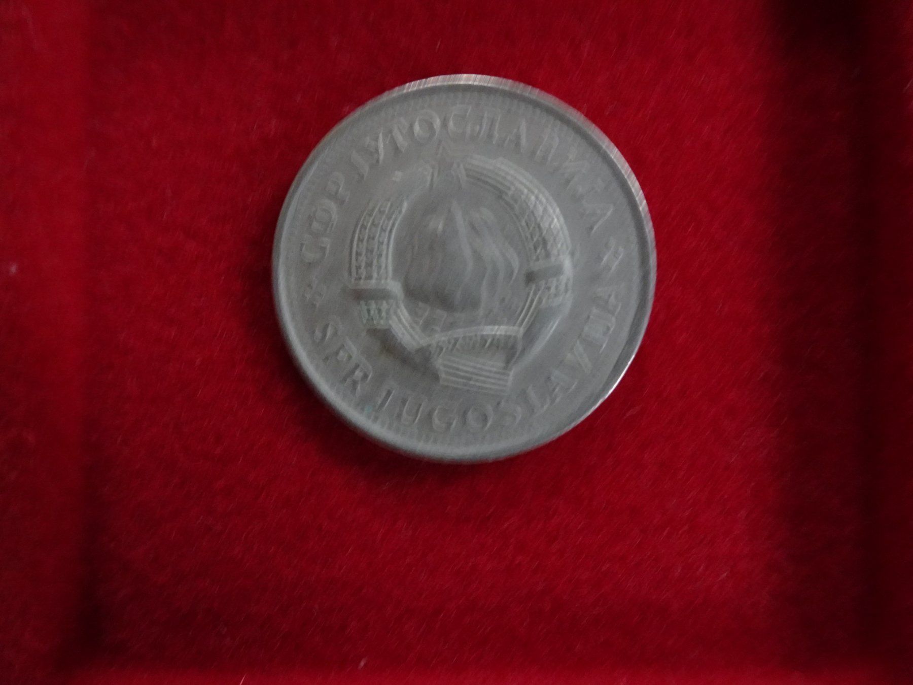 Tutti le monete: 1 Dinar Jugoslawien 1977 - M414 – Usato da Küssnacht am Rigi venduto da Kleinpreis-Shop 1