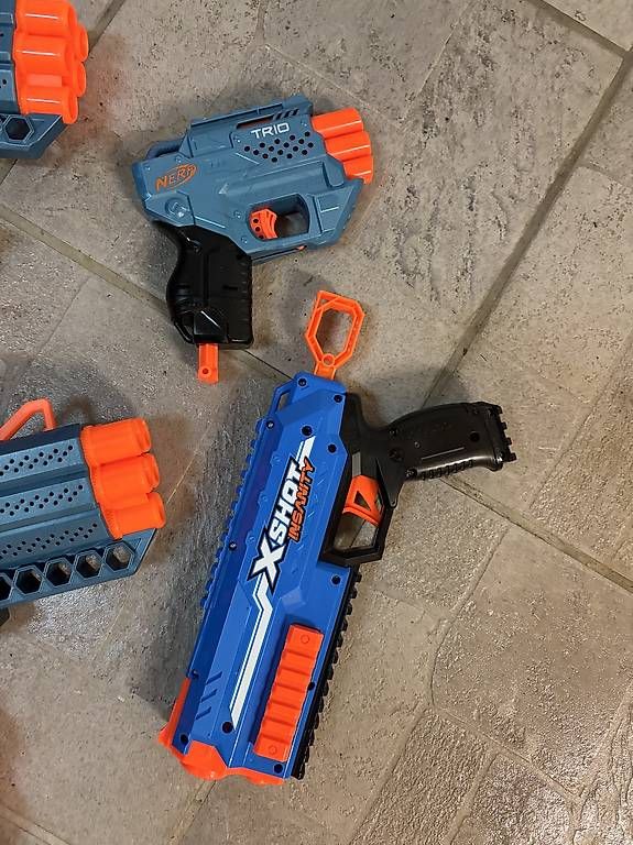 Jouets: Pistole Nerf  – D'occasion à Cresciano par Koyol 4