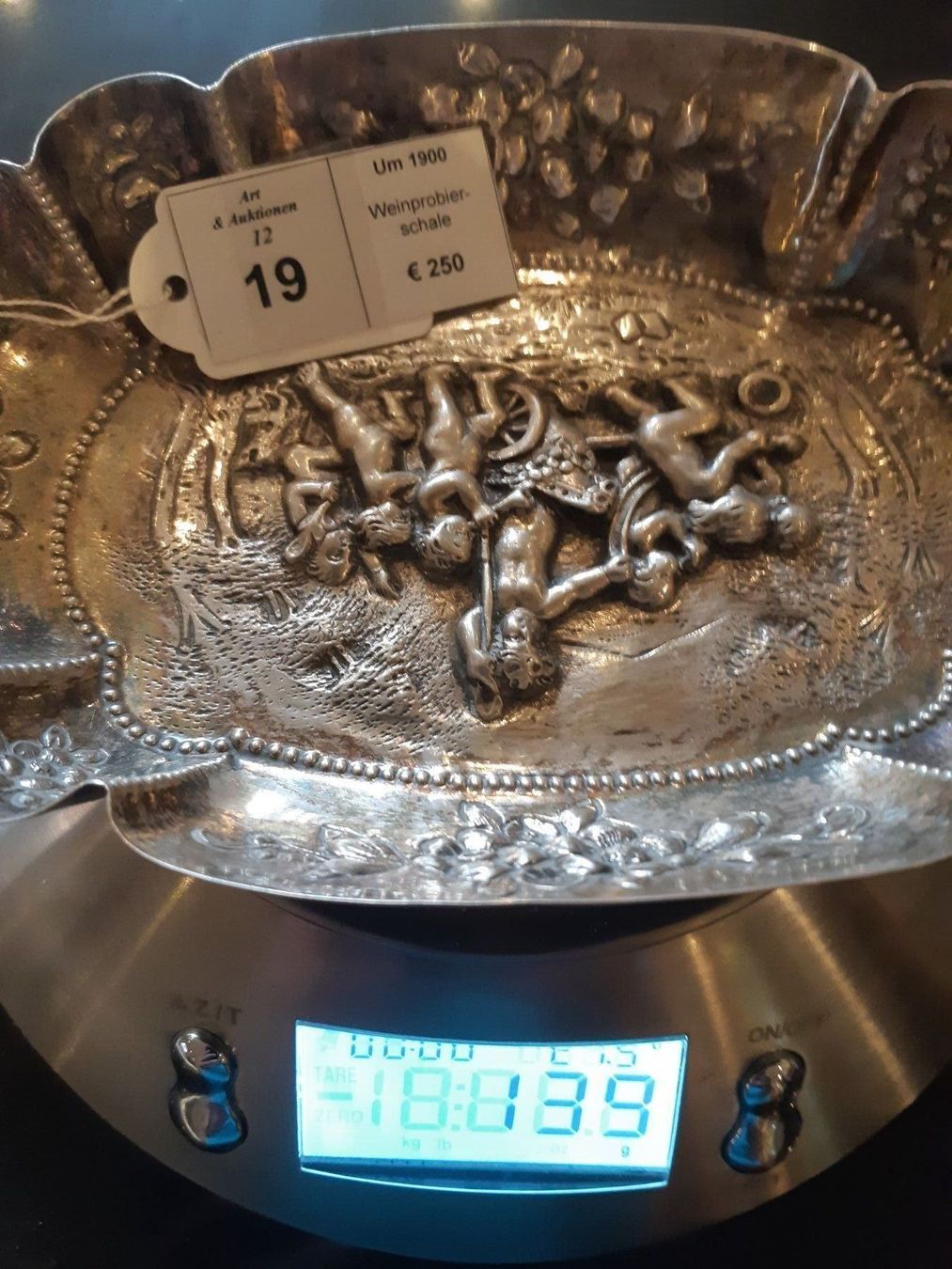 Servierplatten: Silber Weinprobierschale um 1900 – Gebraucht aus Grindelwald von carro5 6