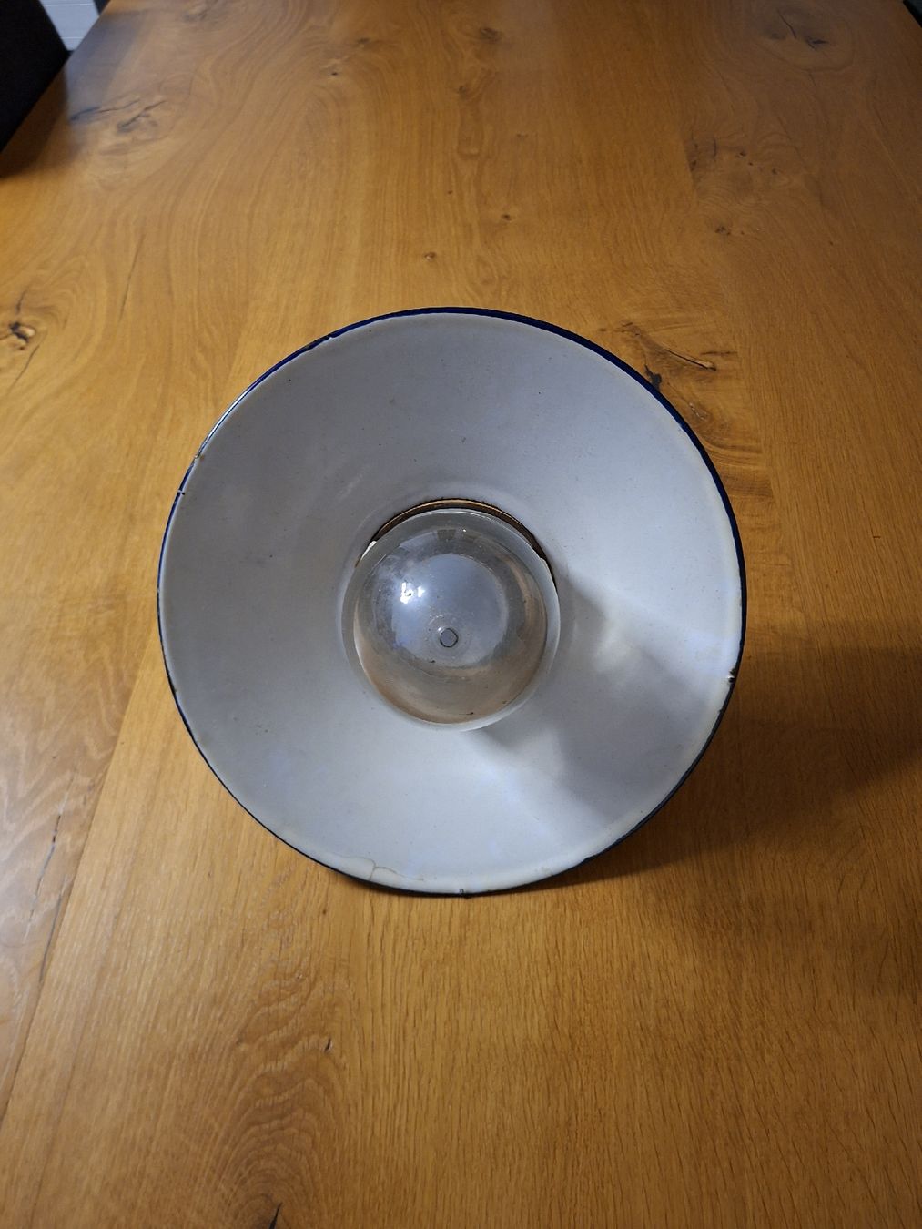 Lampadari & plafoniere: Alte Emaille Stalllampe mit Glas – Usato da Kreuzlingen venduto da jbu_82 1