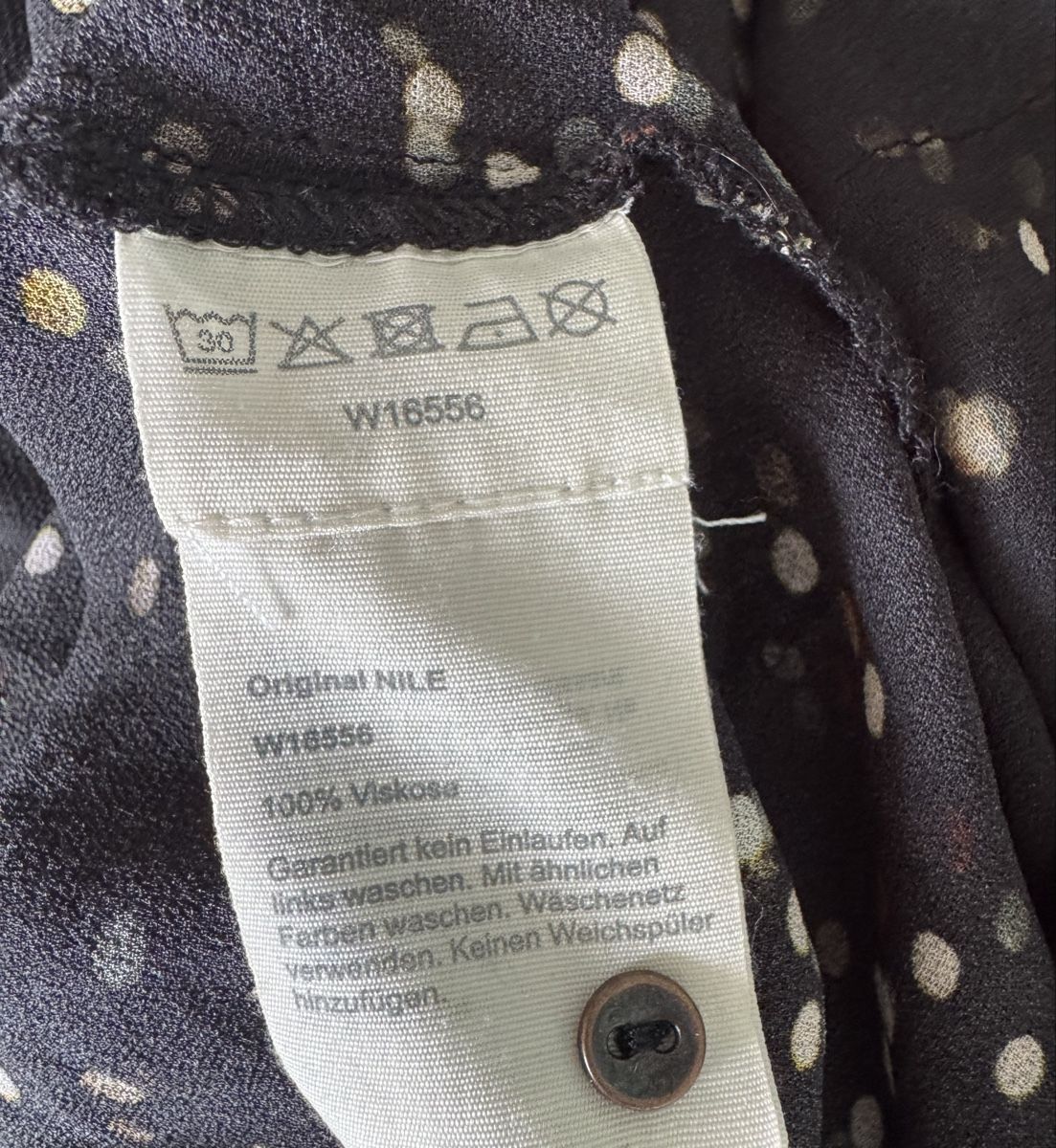 Nile Blusen: Nile Bluse / schwarz mit versch. Punkten Gr. M – Neu (gemäss Beschreibung) aus Morschach von jeanhenrifabre 5