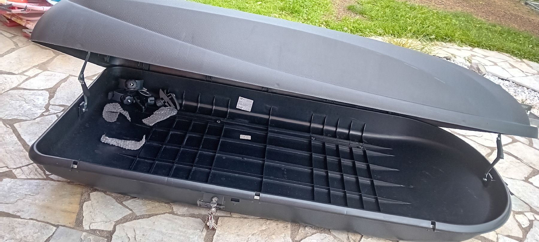 Box da tetto: Grosse Dachbox 540l mit universelle Dachträger – Usato da Dulliken venduto da ant_jr8r 2