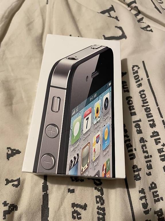 Telefoni cellulari / Smartphones: iPhone 4s sehr gepflegt selten – Usato da Wil SG venduto da Royazn