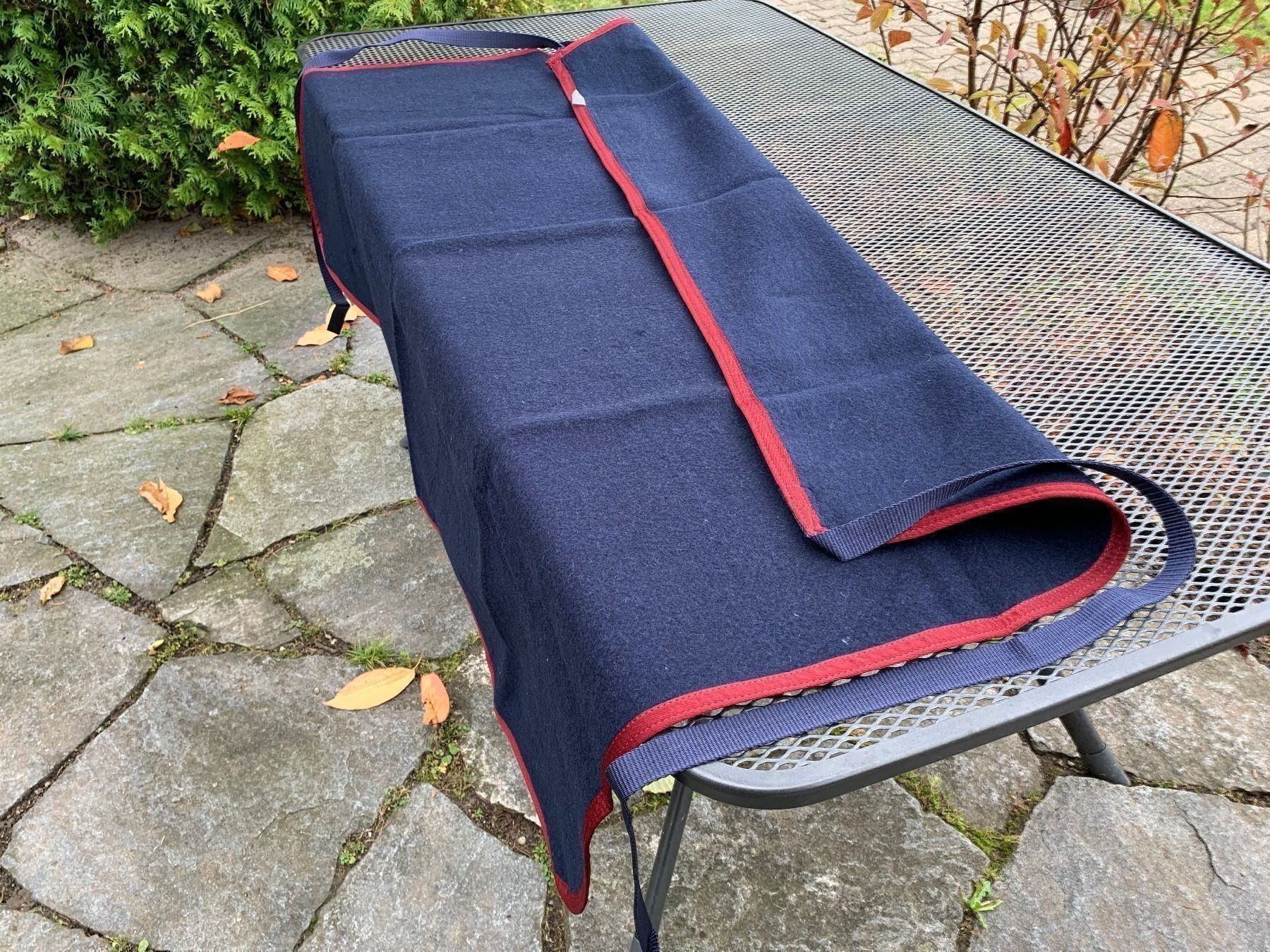 Carrozze: schöne dunkelblaue Bockdecke – Usato da Feldbach venduto da Fea1 7
