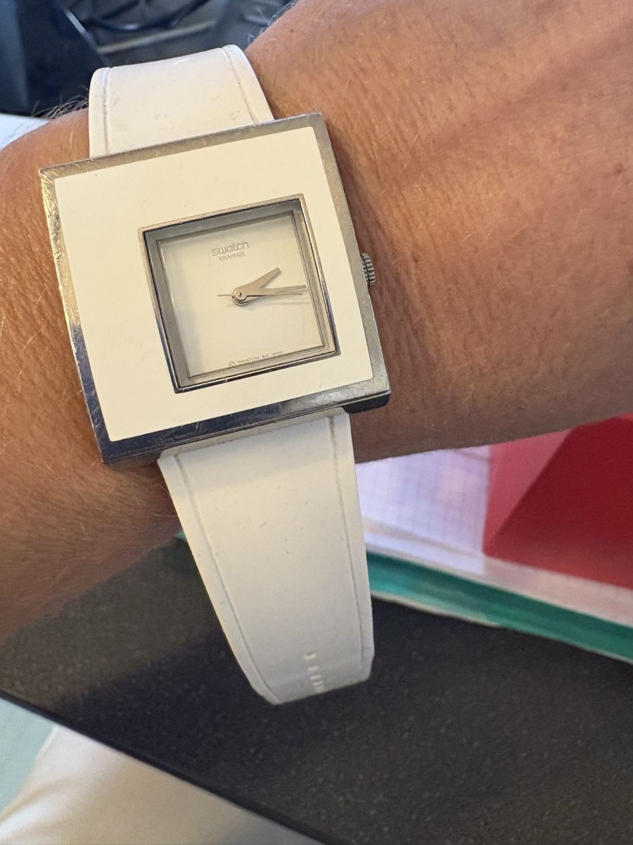Swatch Uhren: Swatch läuft wenig getragen  – Gebraucht aus Murten von Tzaugg 7