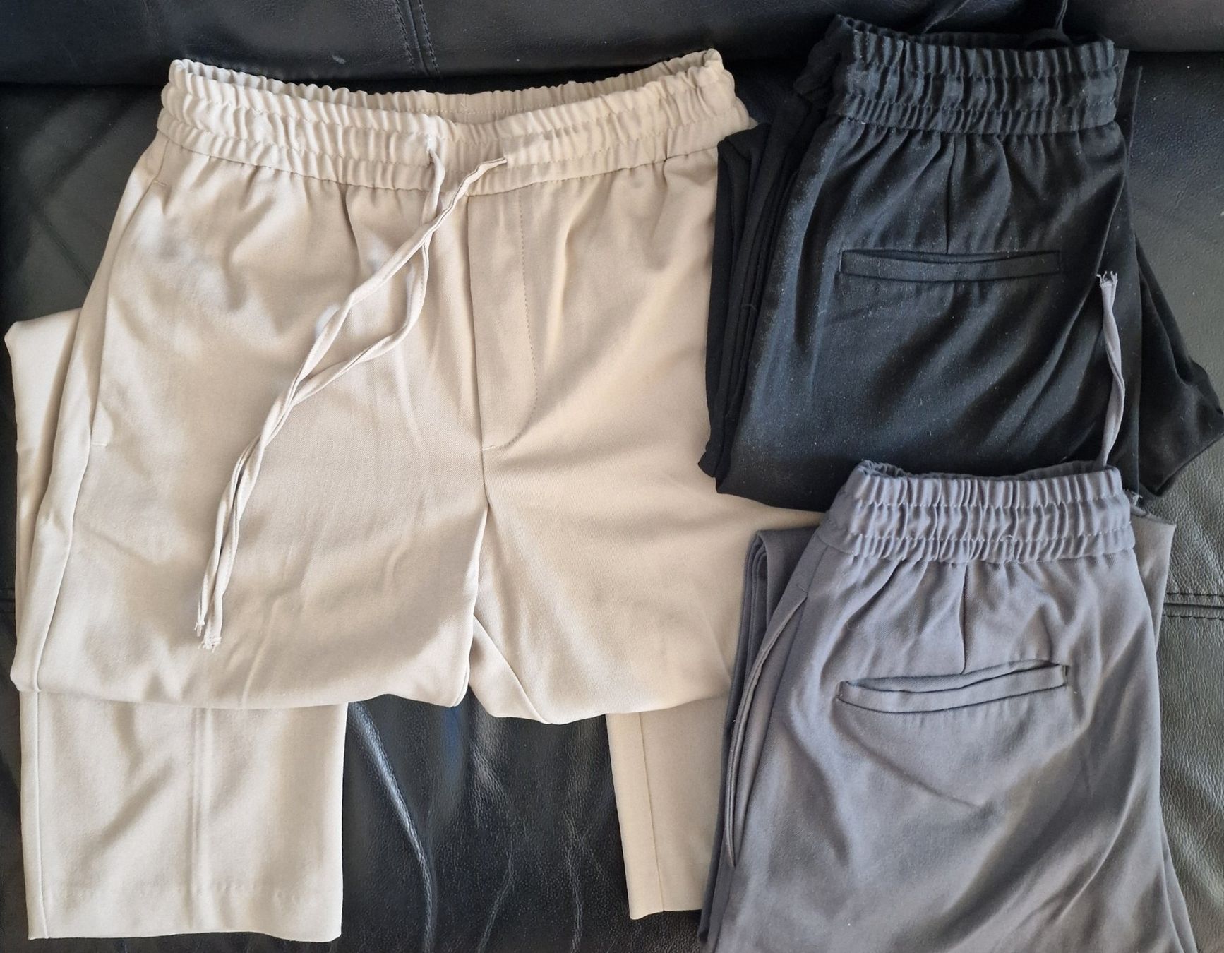 Zara Kleiderpakete: Set von 3 lässige Freizeithosen – Neu (gemäss Beschreibung) aus Zürich von Pero6 3
