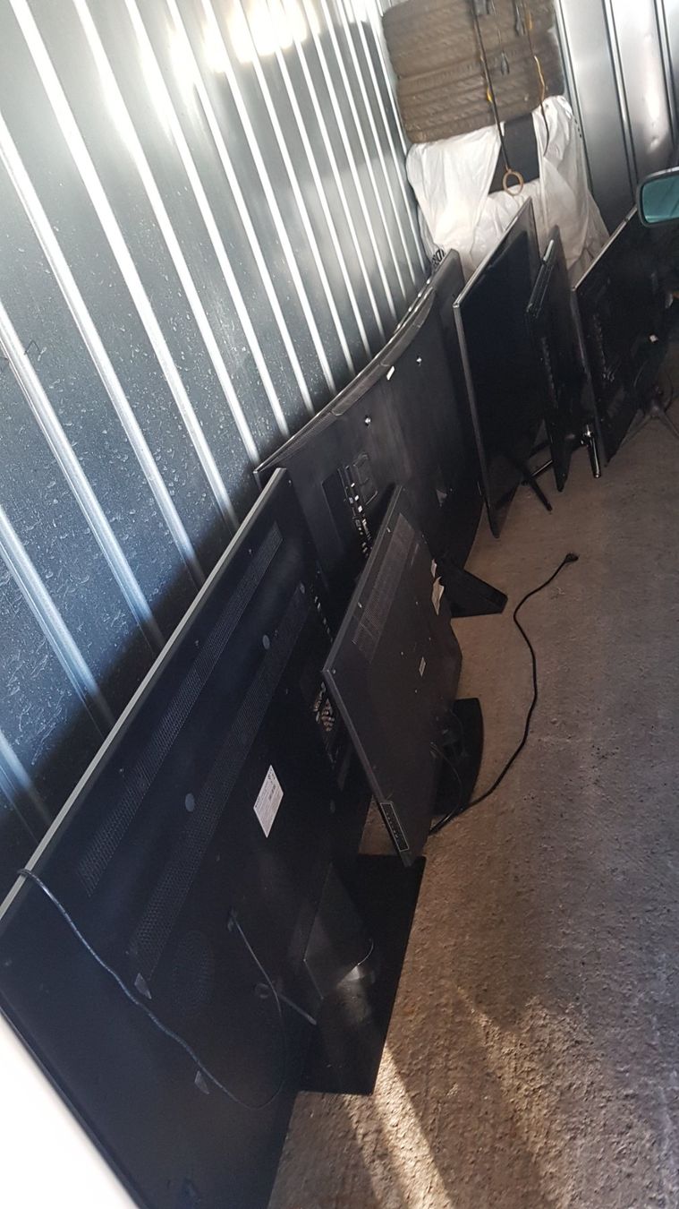 Samsung Televisori: 20 x TV verschiedene marken. – Usato da Biel / bienne venduto da Sarouch9 2