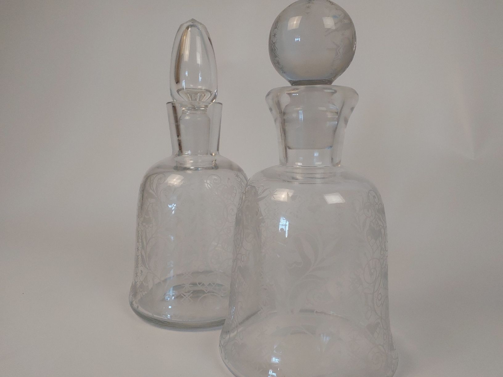 Baccarat Caraffe: 2 antike Baccarat Kristallkaraffen – Nuovo (secondo la descrizione) da Luzern venduto da CAZS_Luzern