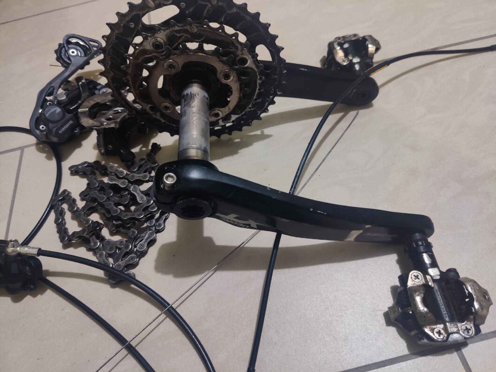 Shimano Pièces détachées: Shimano XT Antrieb und Bremsen  – D'occasion à Balsthal par 20122017 5