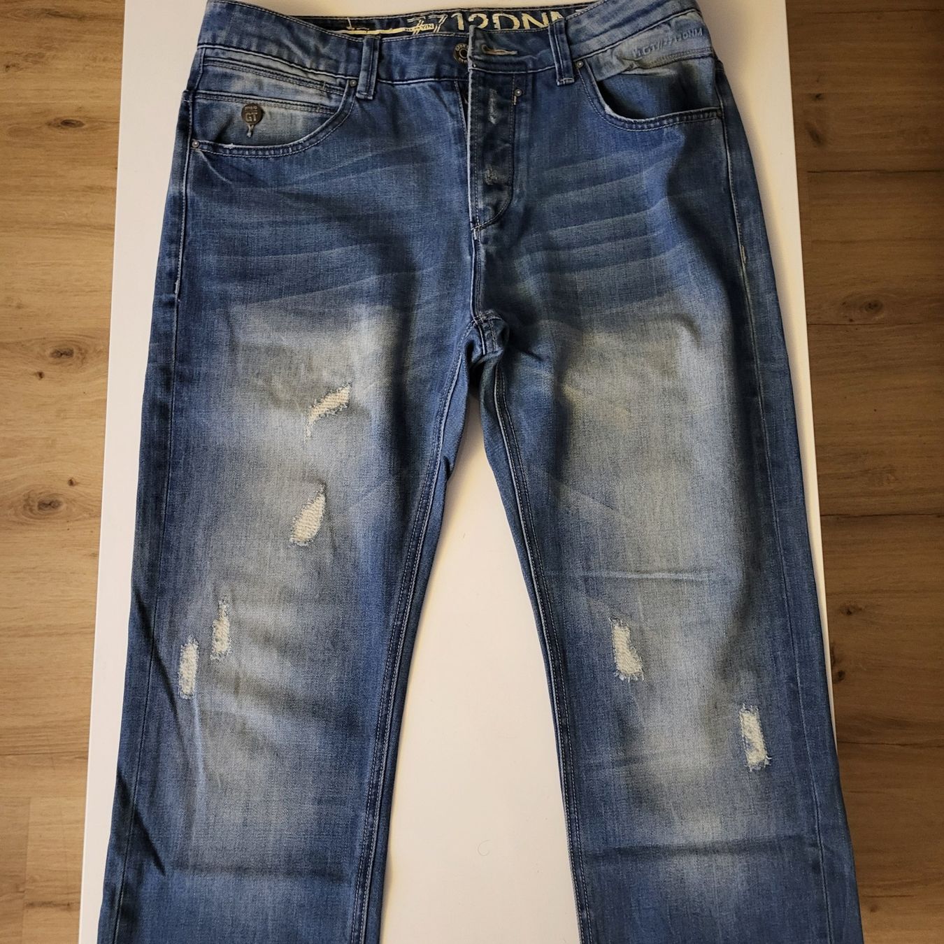 Jeans: 2x Jeans (Herren) Gr. 33/32 – Usato da Zufikon venduto da lakotassu 2