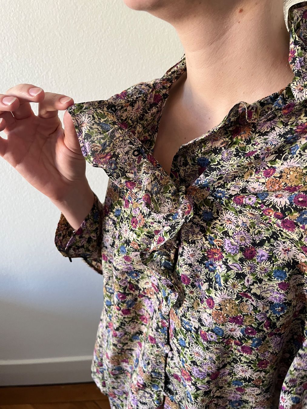 Other Stories Camicette: Chemise à fleur &OtherStories – Usato da Lausanne venduto da GildaGys 2