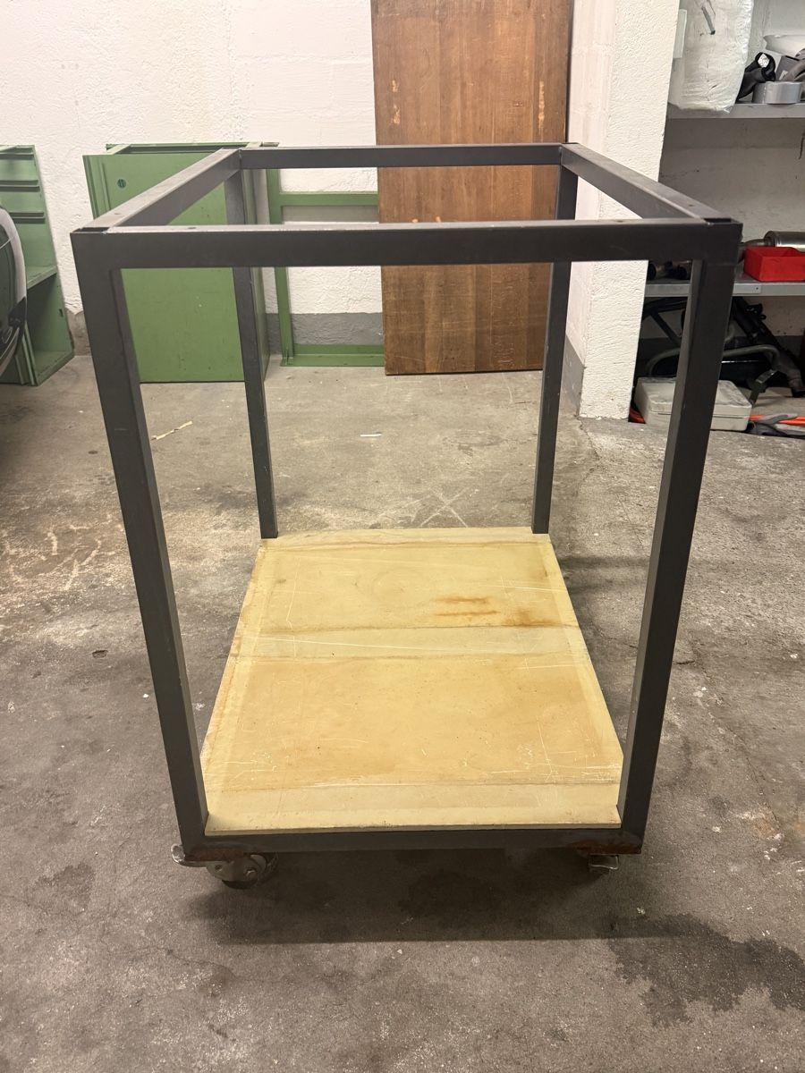 Valigie & Borse: Rollwagen Materialwagen Werkstattwagen Trolley – Usato da Richterswil venduto da MP_performance 1